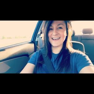 Meet your Posher, Tia